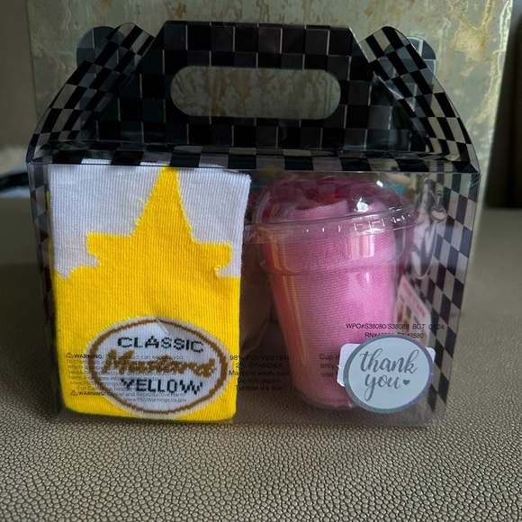 Retro Diner 4PC Sock Set NWT - Picture 2 of 3